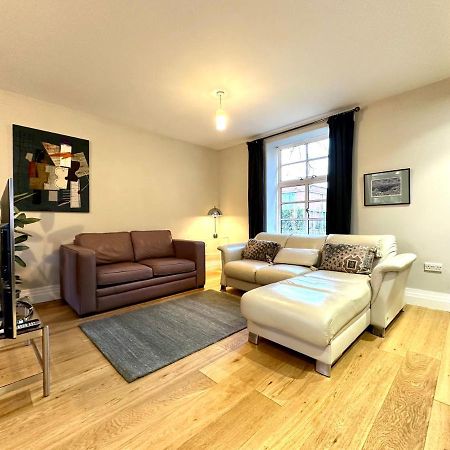 Desirable 2 Bedroom Apartment In Bicester That Sleeps 5 Bagian luar foto