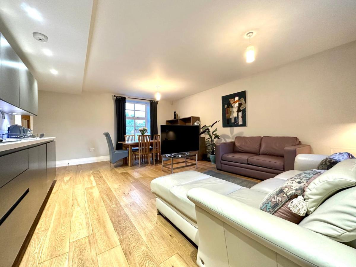 Desirable 2 Bedroom Apartment In Bicester That Sleeps 5 Bagian luar foto