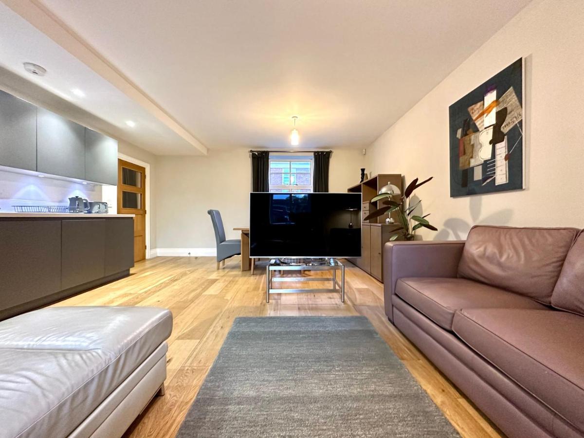 Desirable 2 Bedroom Apartment In Bicester That Sleeps 5 Bagian luar foto