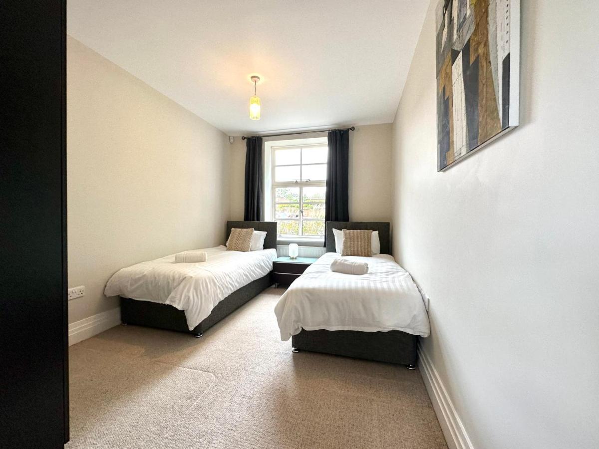 Desirable 2 Bedroom Apartment In Bicester That Sleeps 5 Bagian luar foto